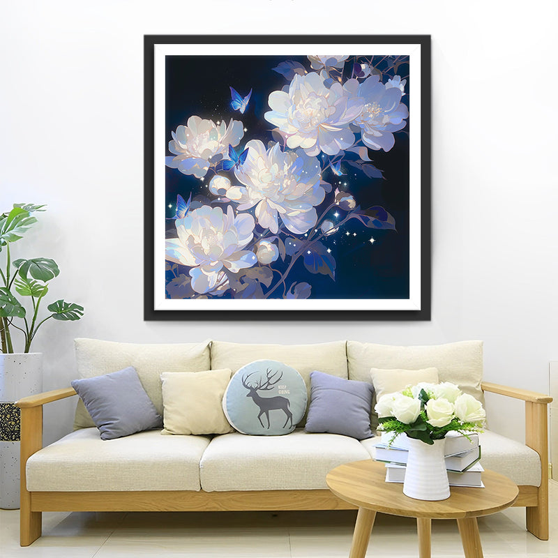 White Flowers in the Darkness Diamond Painting