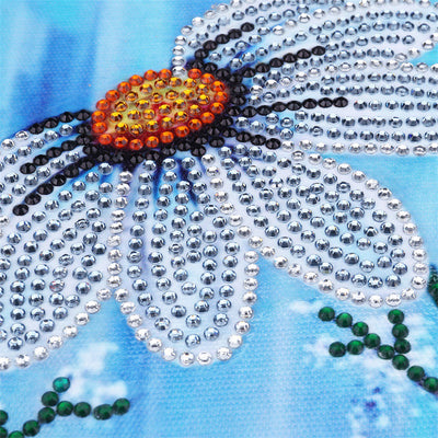 Daisy in Blue Vase Special Shaped Drills Diamond Painting