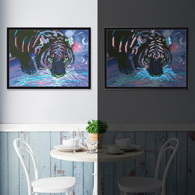 Tiger at Night Colored Luminous Crystal Rhinestone Diamond Painting