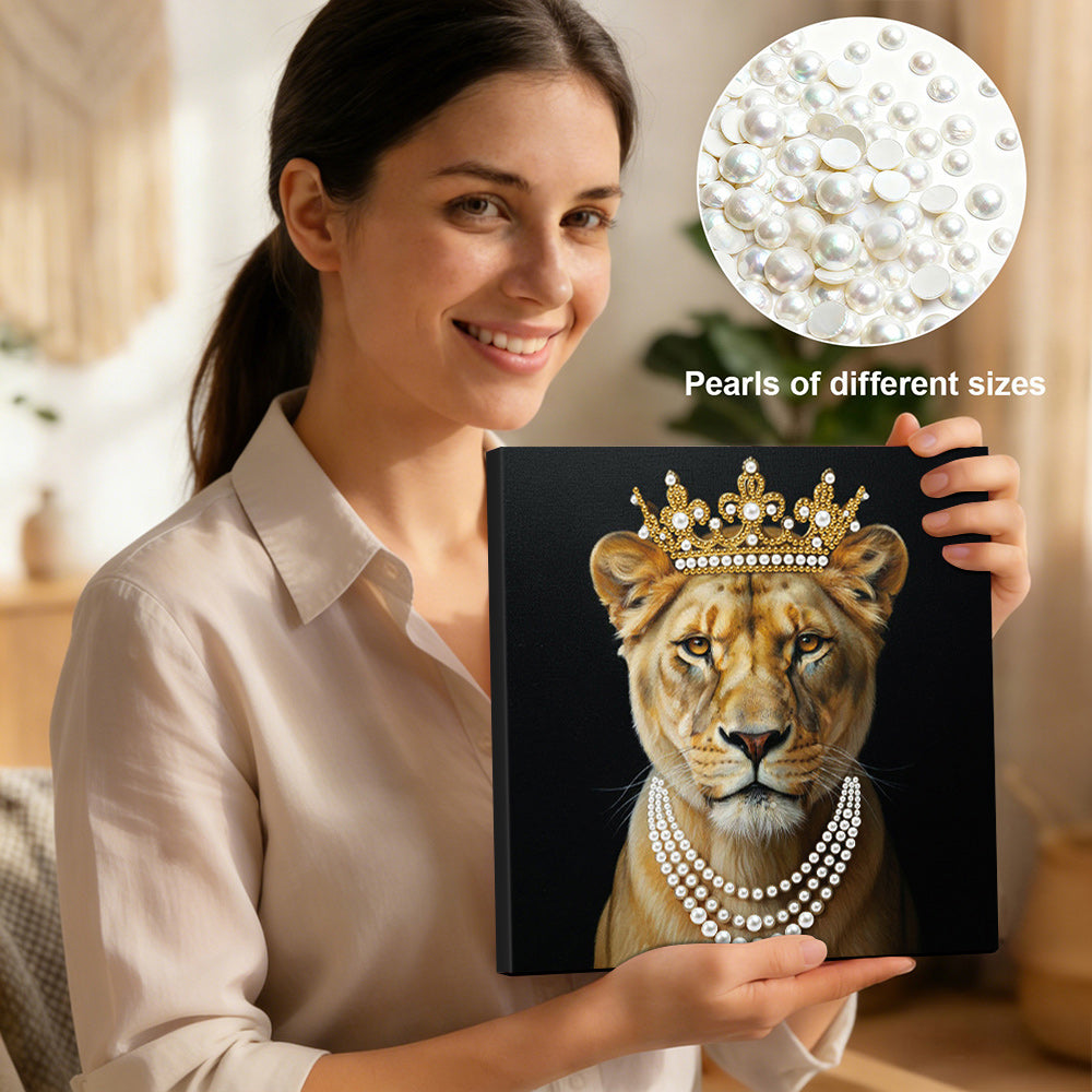Diamond Painting | Pearl Painting | Female Lion Wearing a Crown