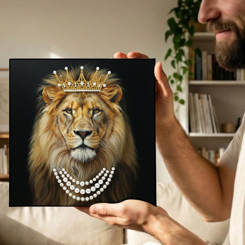 Diamond Painting | Pearl Painting | Male Lion Wearing a Crown