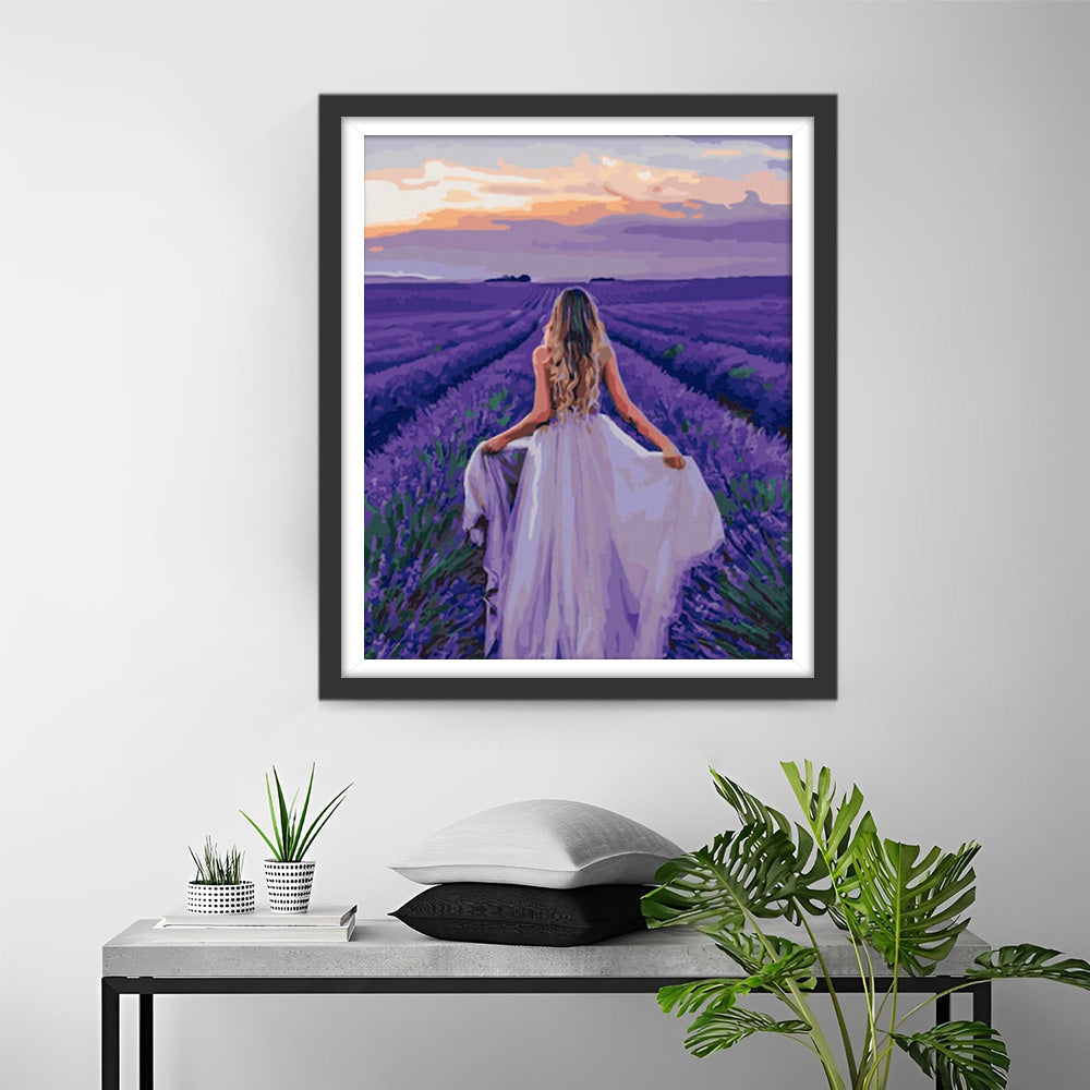 Woman in Puprple Lavender Field Diamond Painting