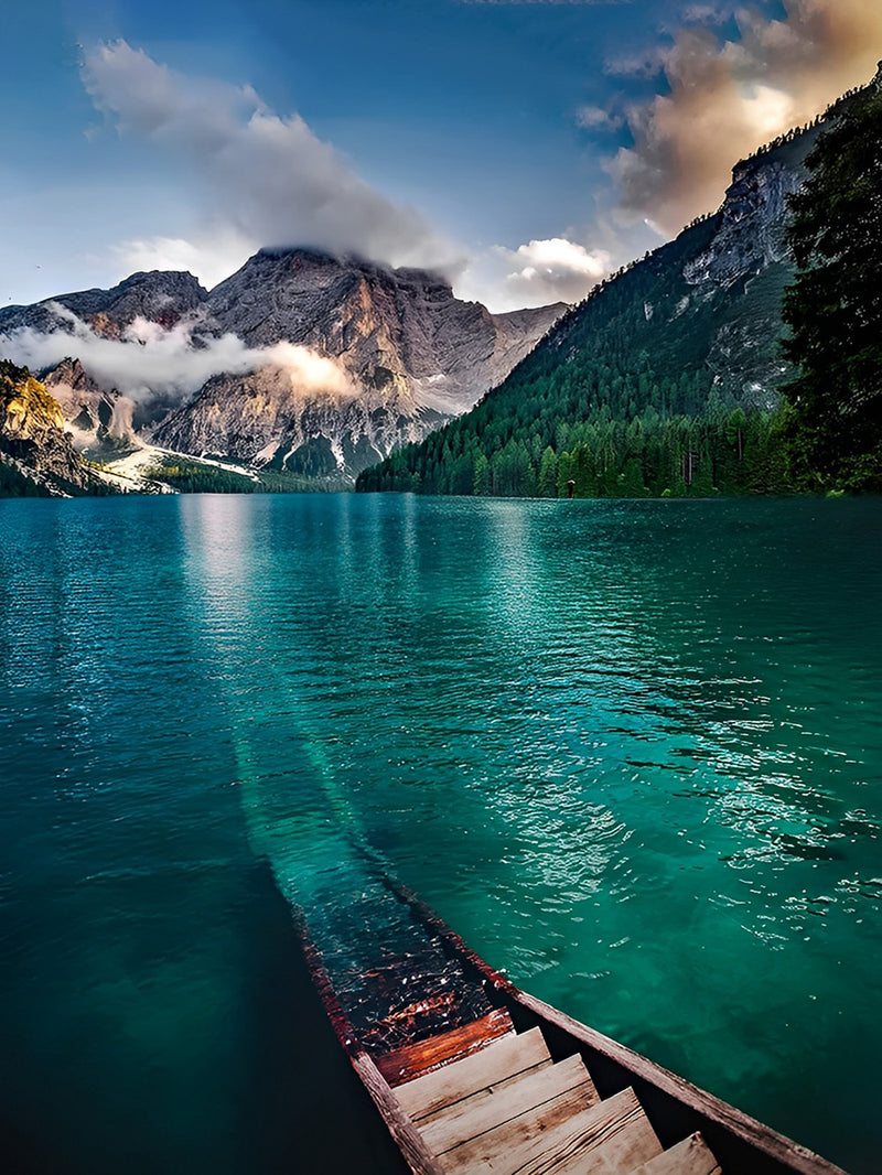 Magnificent Lake and Mountains Diamond Painting