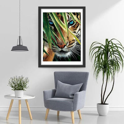 Blue-Eyed Tiger and Bamboo Leaves Diamond Painting