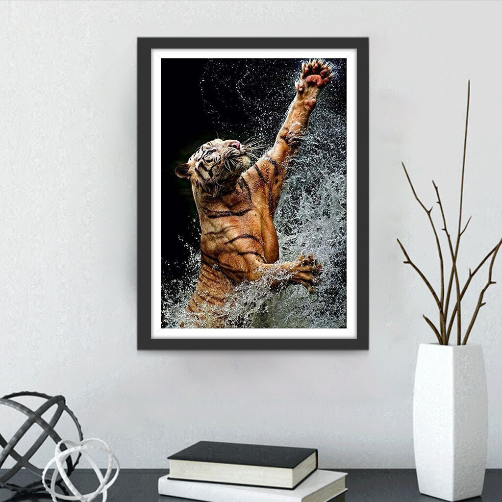 Tiger Dances with Water Diamond Painting