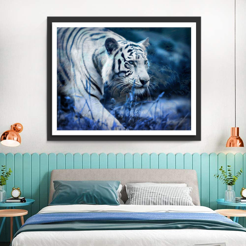White Tiger and Blue Grasses Diamond Painting