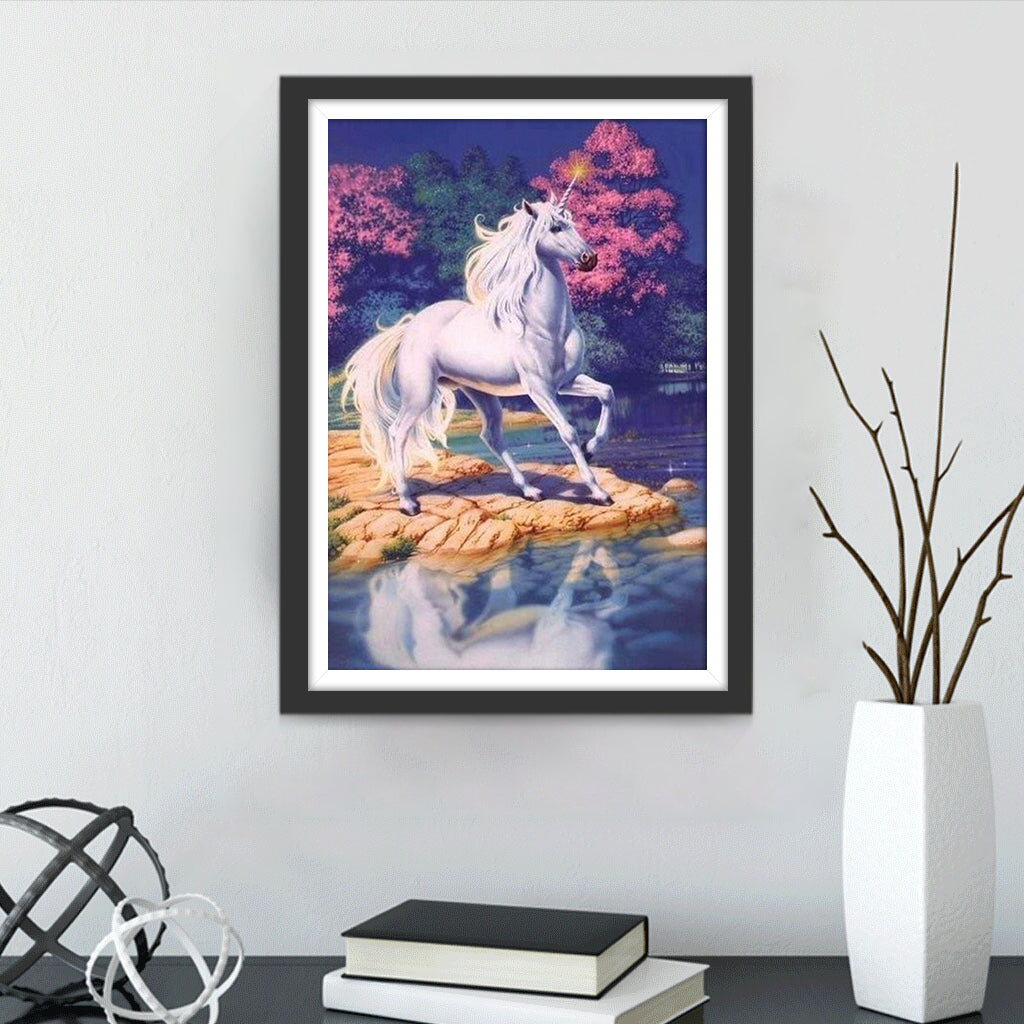 Unicorn with Luminous Horn Diamond Painting